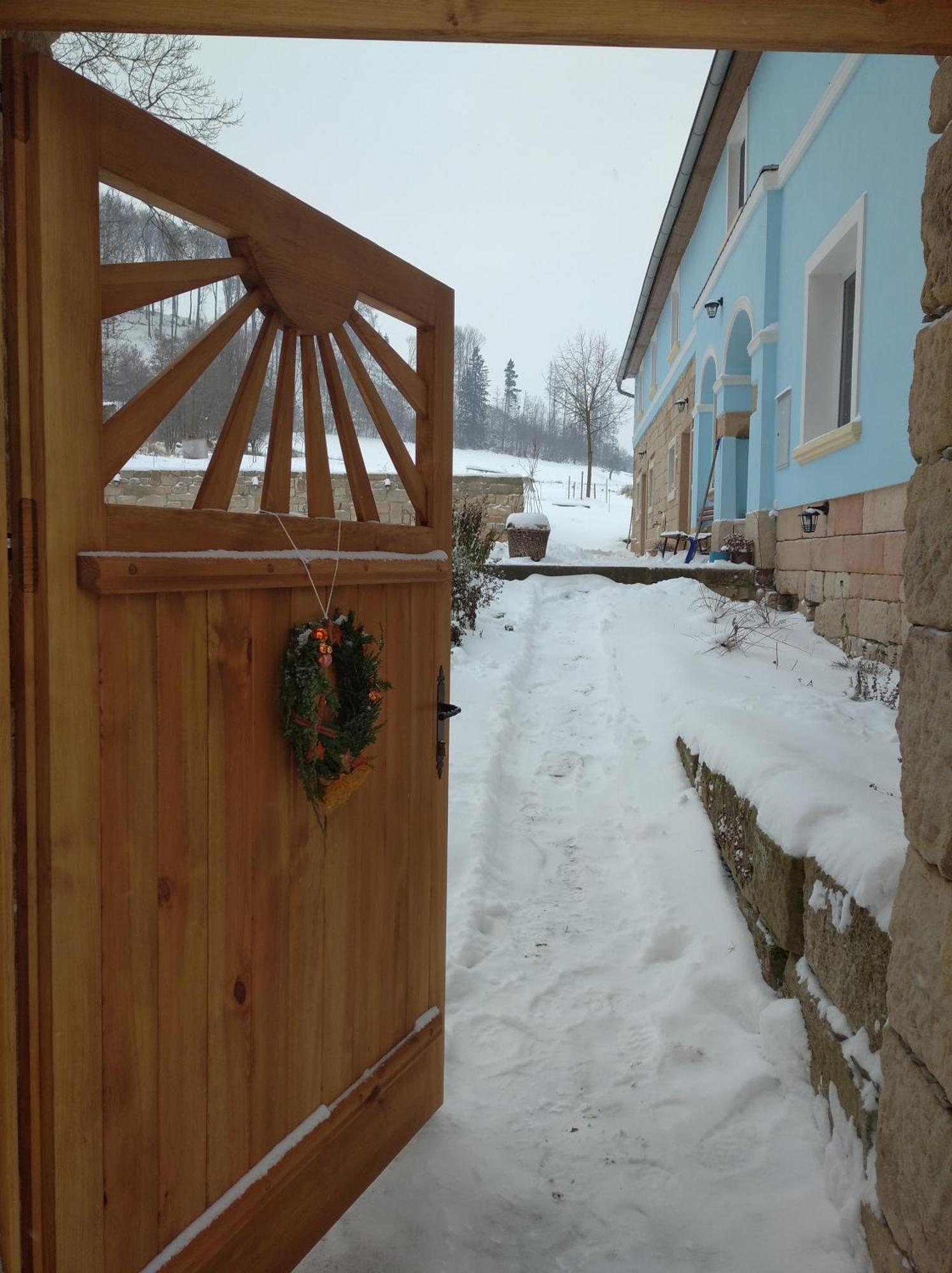 Hotel Statek Bily Dvur - Bely Machov Zewnętrze zdjęcie